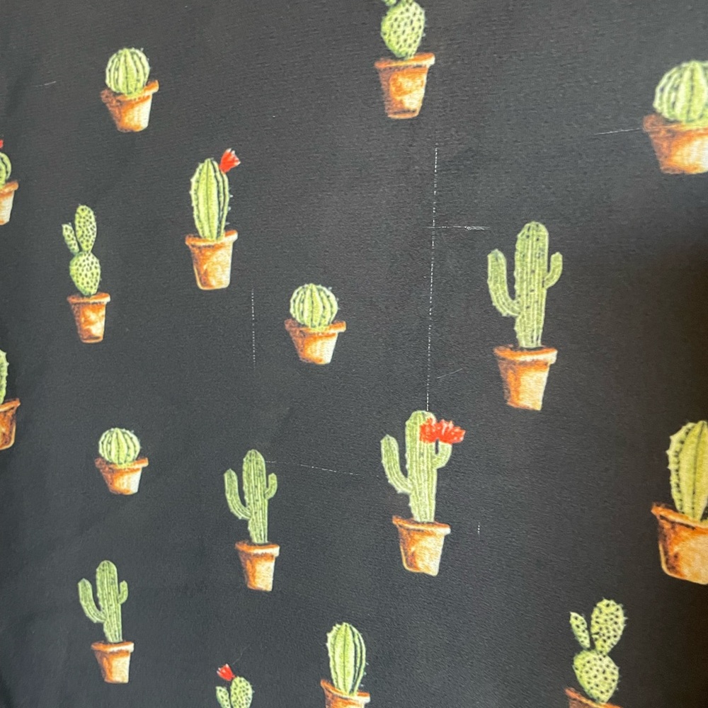 Cactus Print Button Down Top - Picture 4 of 11
